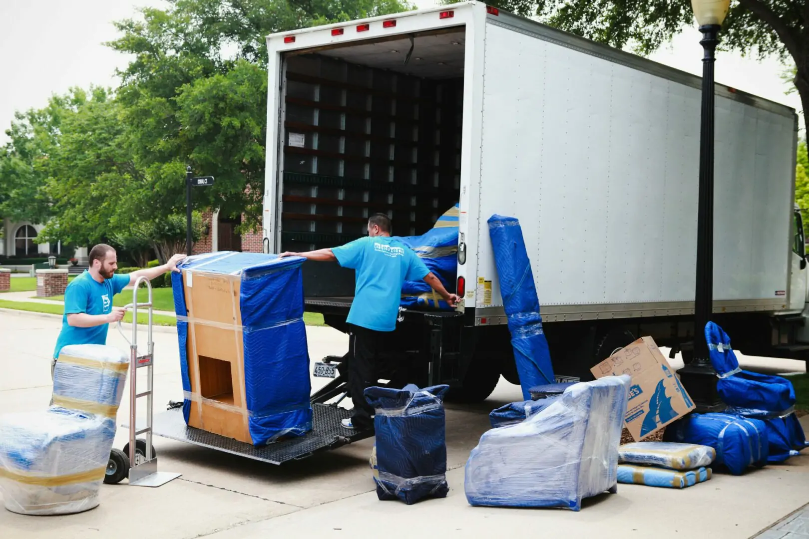 Elite Moving: Redefining Excellence in Relocation Services In 2025